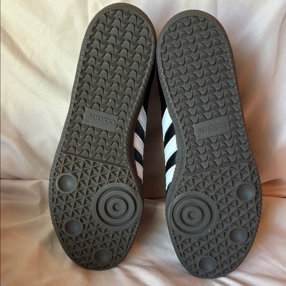 NIB Adidas Samba OH Black & White Sneakers - Picture 3 of 8